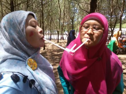 Jaga Kekompakan, FKKP Adakan Outbond di Pantai Cemara Sewu