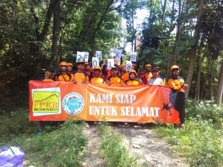 Tingkatkan Kemampuan,Relawan FPRB Wonolelo adakan Pelatihan Climbing