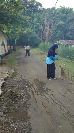 Jum'at Bersih, Upaya Memelihara Lingkungan Balai Desa Wonolelo